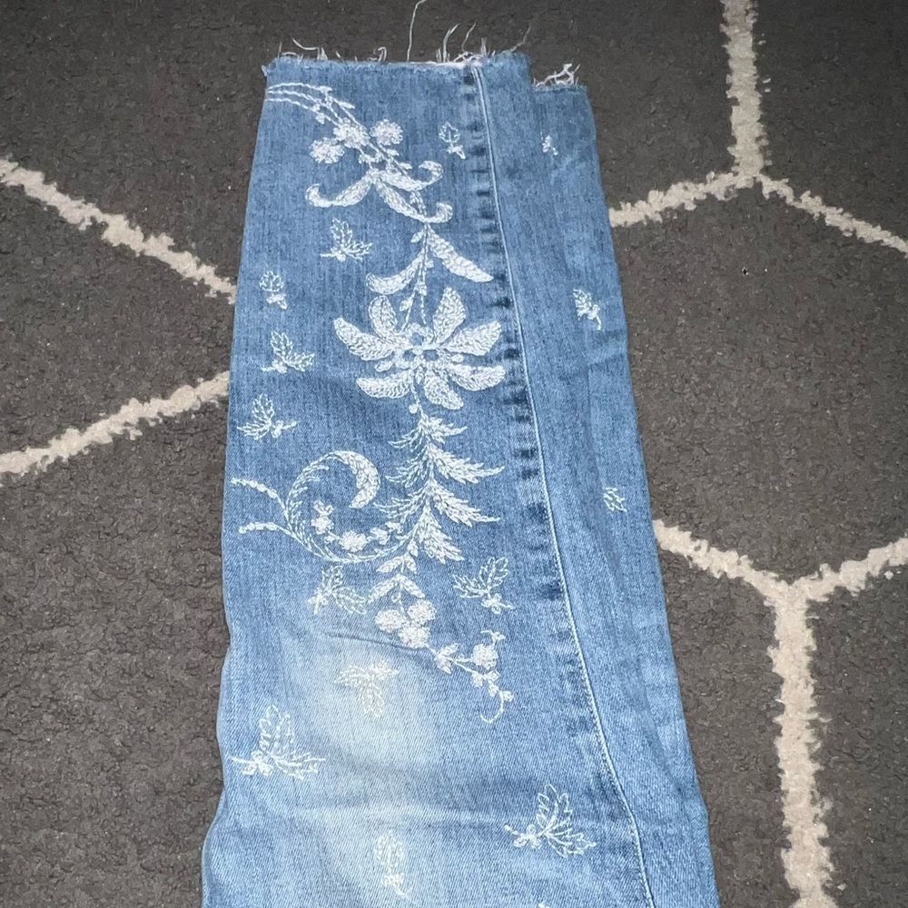 Lucky Brand Lolita Skinny Embroidered Floral Jeans Size 10 Ankle
